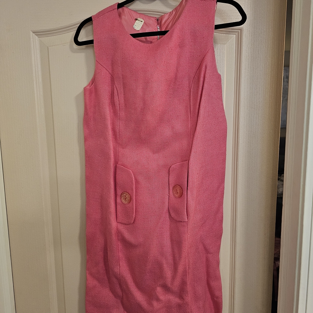 Elegant Pink Sleeveless Dress